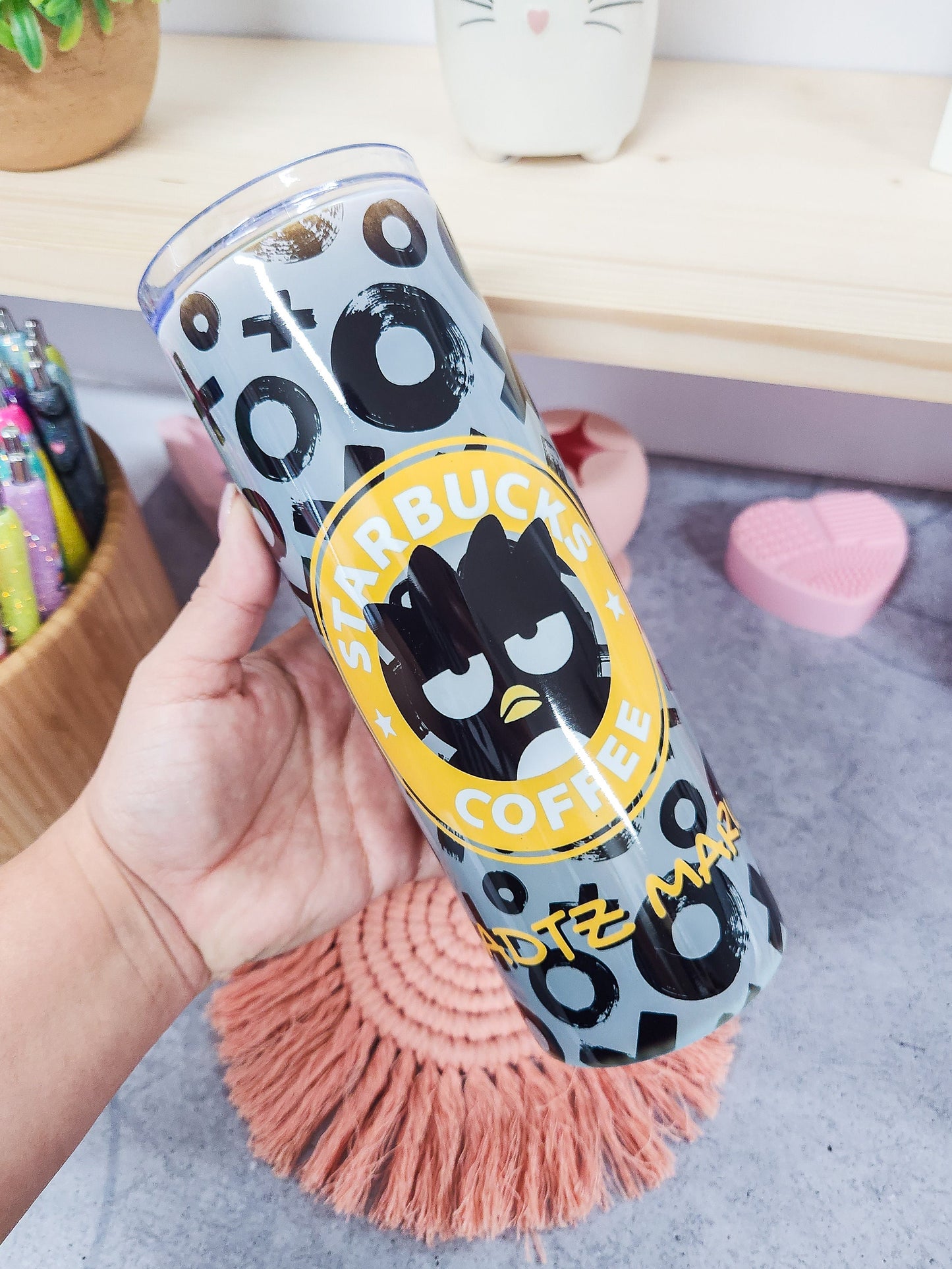 Badtz Maru Tumbler 20oz with Straws1